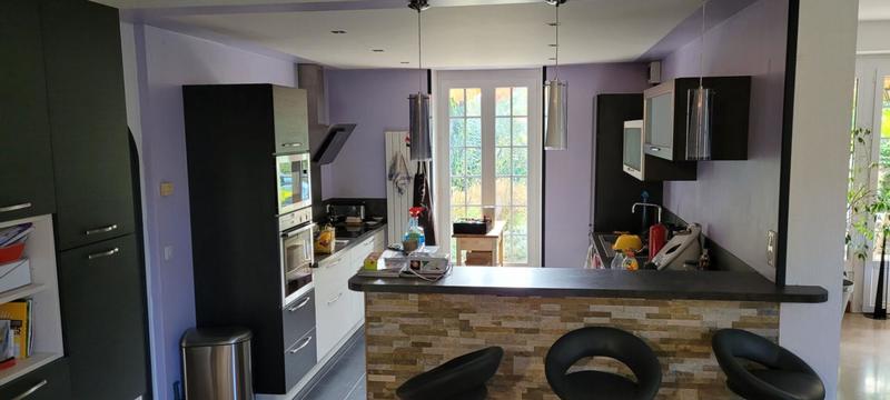 Propriété - 250 m² - 9 pièces