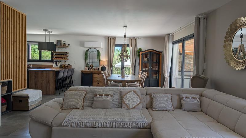 Villa - 200 m² - 7 pièces