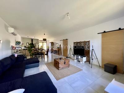 Maison - 278 m² - 10 pièces