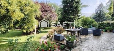 Maison - 175 m² - 8 pièces