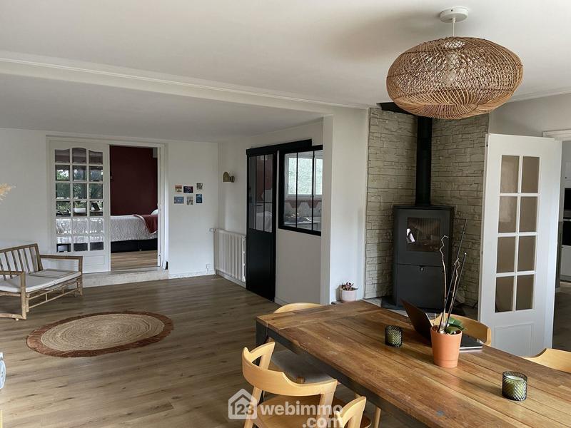 Maison - 200 m² - 8 pièces