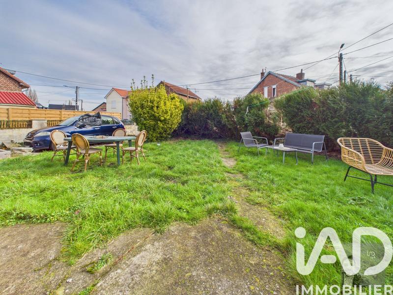 Maison - 90 m² - 5 pièces