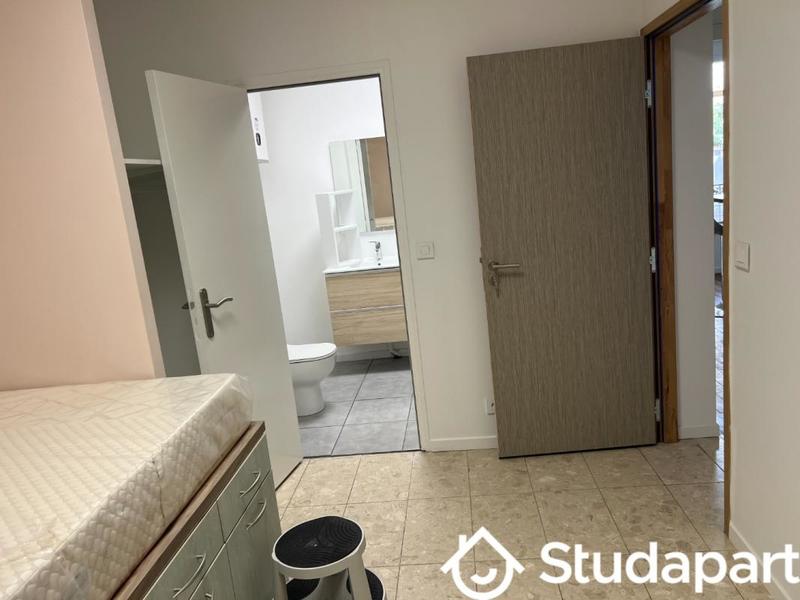 Chambre - 15 m² - 1 pièce