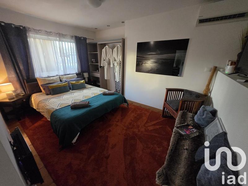 Maison - 400 m² - 8 pièces