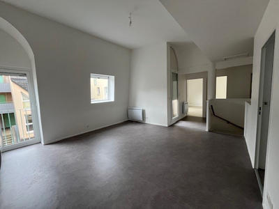 Appartement - 82 m² - 4 pièces