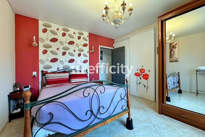 Villa - 195 m² - 8 pièces