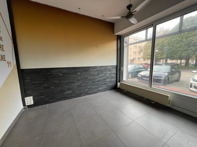 Magasins - 68 m²