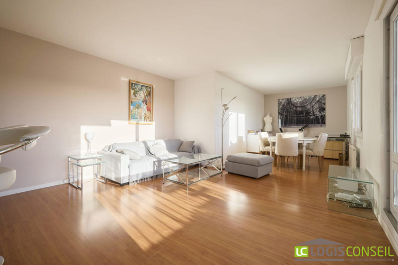 Appartement - 80 m² - 4 pièces