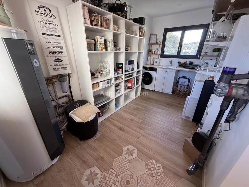 Maison - 212 m² - 8 pièces