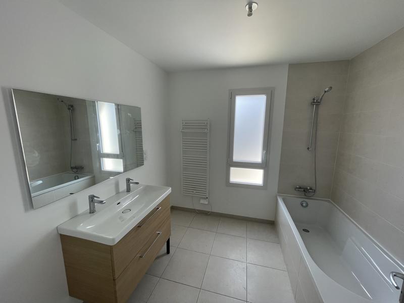 Maison contemporaine - 123 m² - 6 pièces