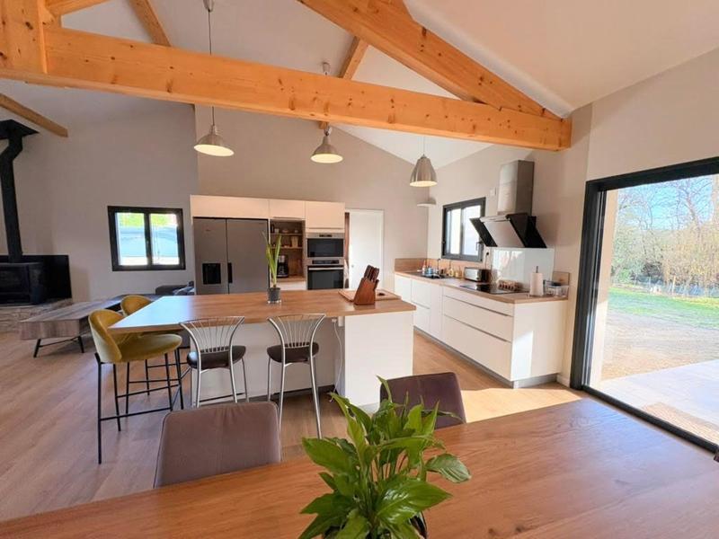 Maison - 148 m² - 5 pièces