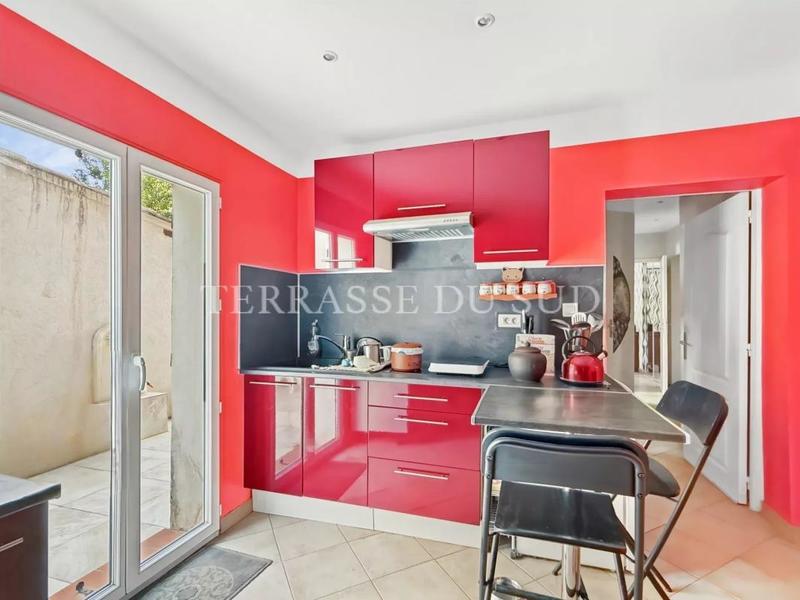 Propriété - 174 m² - 6 pièces