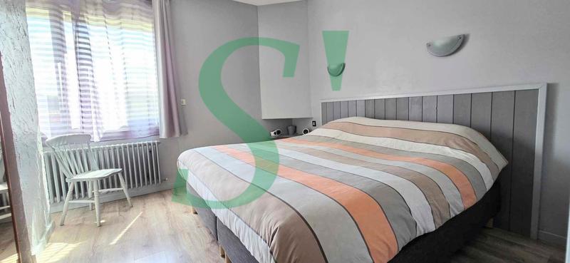 Corps de ferme - 327 m² - 7 pièces