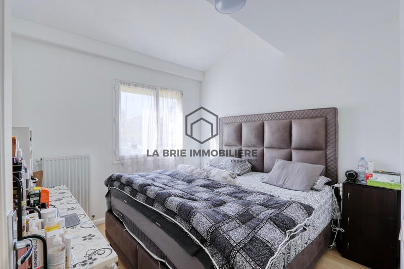 Maison - 92 m² - 5 pièces