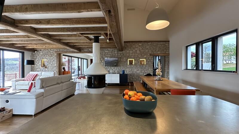 Maison d'architecte - 338 m² - 8 pièces