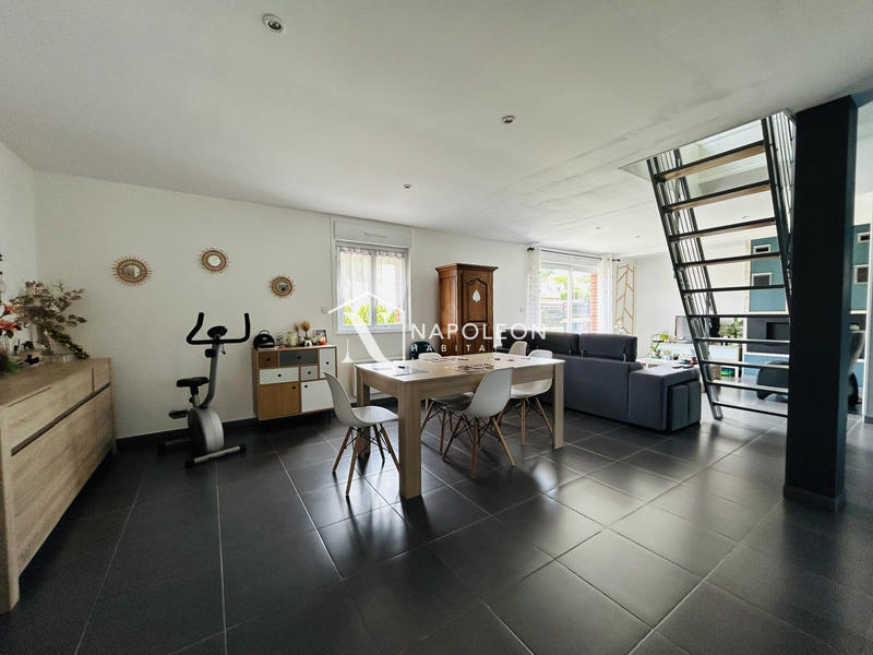 Maison - 110 m² - 6 pièces