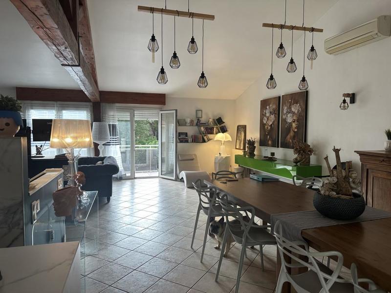 Maison d'architecte - 140 m² - 4 pièces