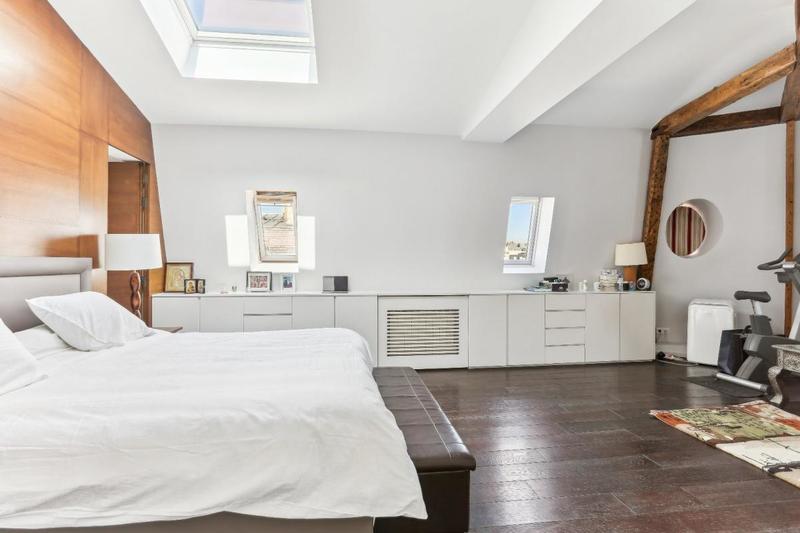 Duplex - 310 m² - 8 pièces