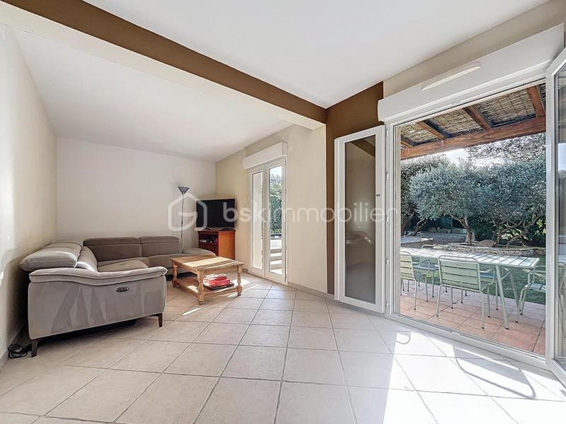 Maison - 98 m² - 4 pièces