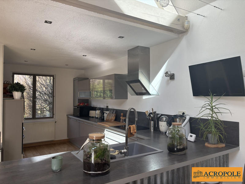 Maison - 159 m² - 6 pièces