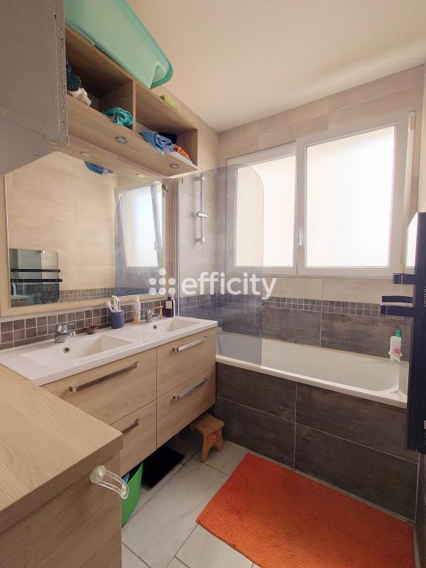 Appartement - 81 m² - 4 pièces