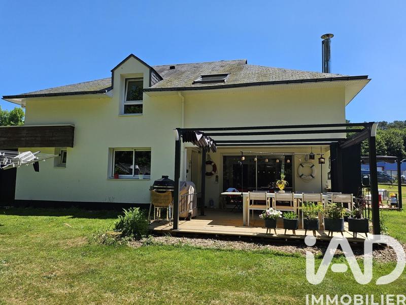 Maison - 150 m² - 8 pièces