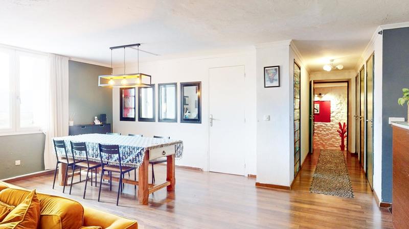 Appartement - 188 m² - 5 pièces