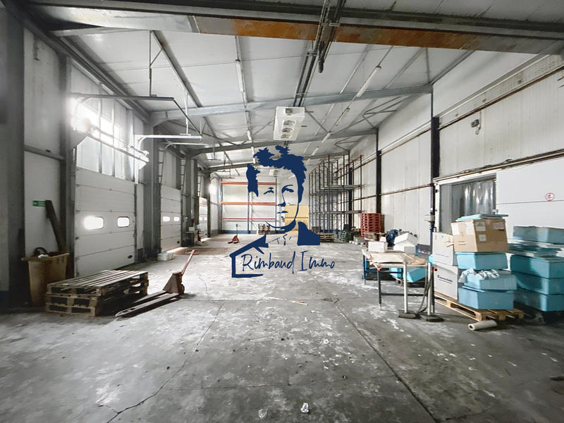 Local d'activités - 3 200 m²