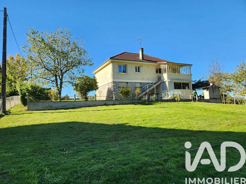 Maison - 147 m² - 6 pièces