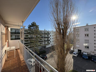 Appartement - 70 m² - 4 pièces