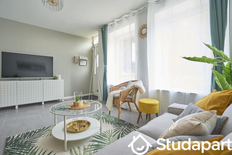 Chambre - 13 m² - 1 pièce