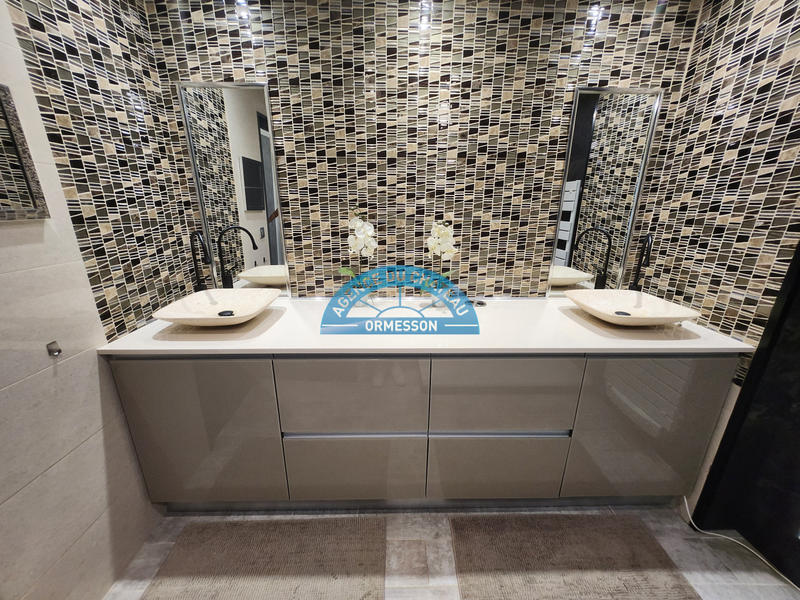 Appartement - 98 m² - 3 pièces