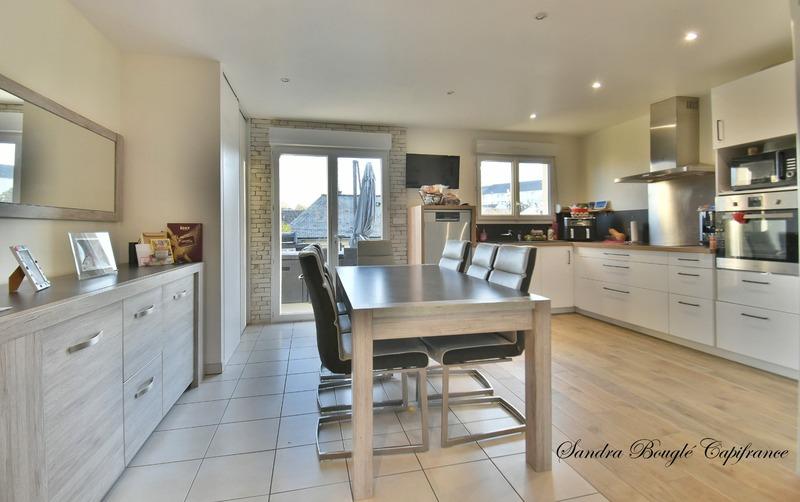 Maison - 80 m² - 5 pièces