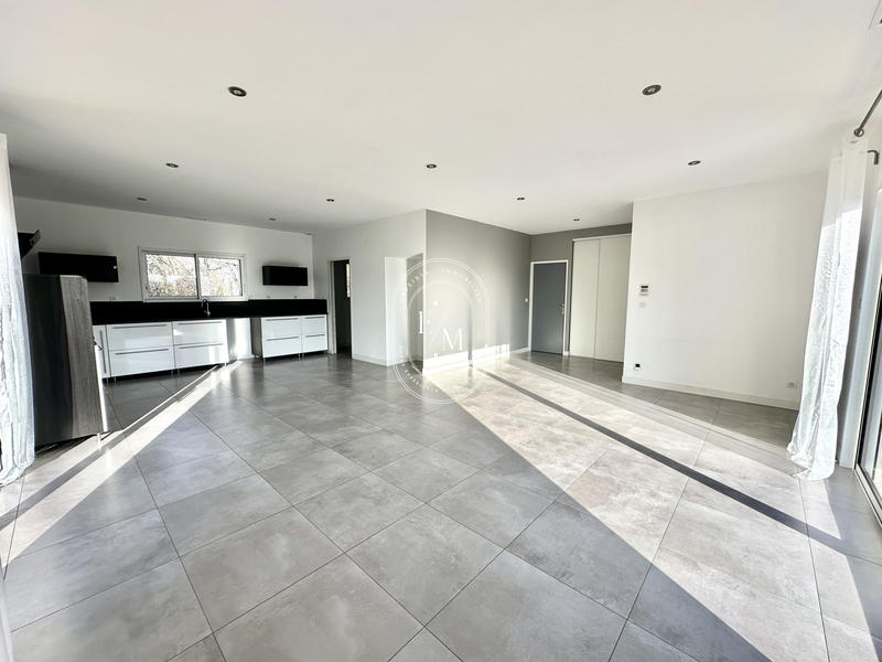 Maison - 123 m² - 4 pièces