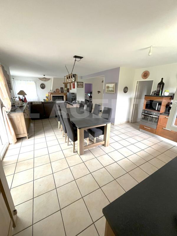 Maison - 144 m² - 6 pièces