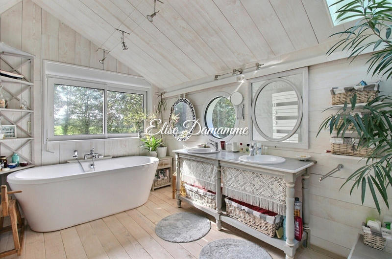 Maison - 190 m² - 5 pièces