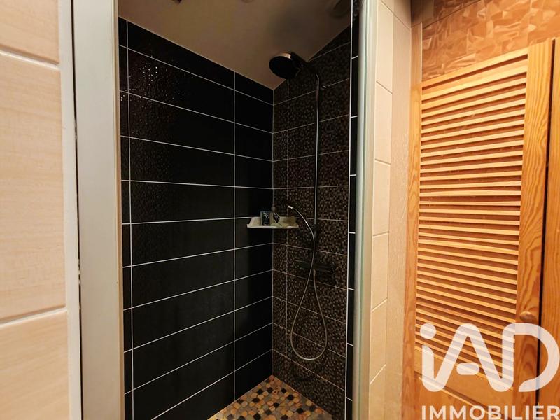 Maison - 176 m² - 7 pièces