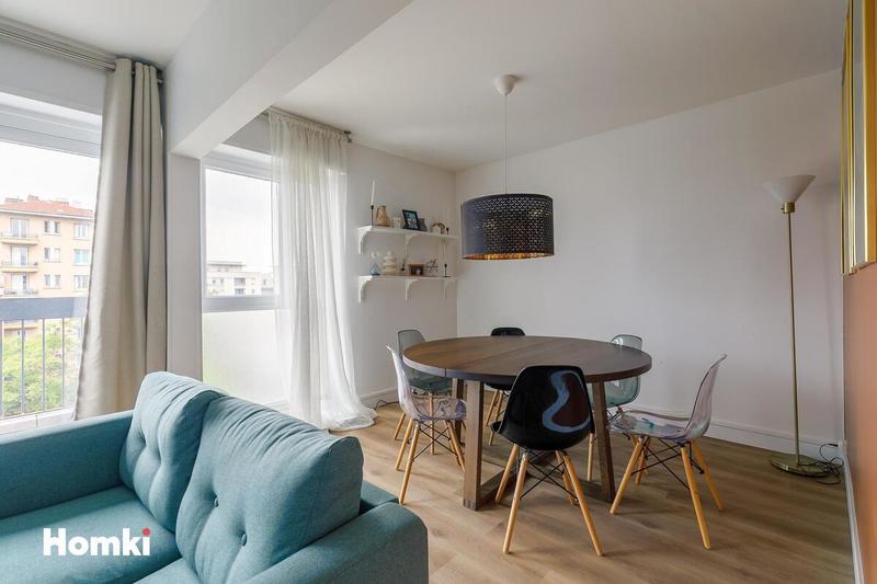 Appartement - 82 m² - 4 pièces