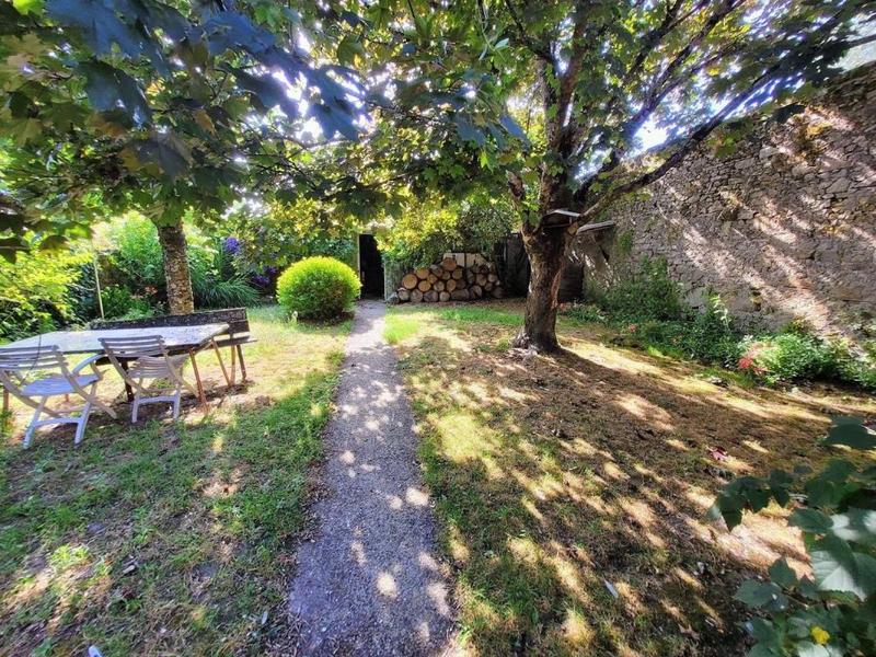 Maison en pierre - 159 m² - 6 pièces