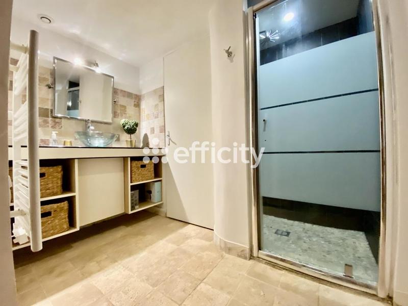 Appartement - 72 m² - 2 pièces