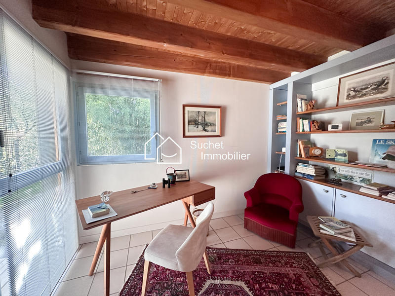 Maison - 200 m² - 9 pièces