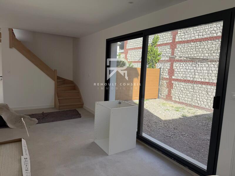 Maison - 104 m² - 4 pièces