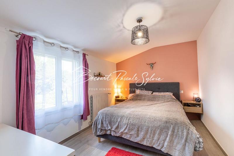 Maison - 93 m² - 5 pièces