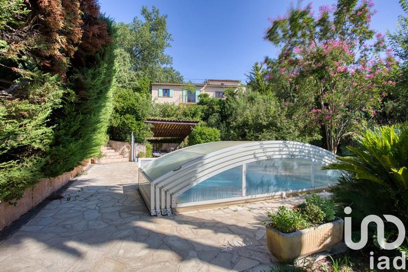 Maison - 143 m² - 6 pièces