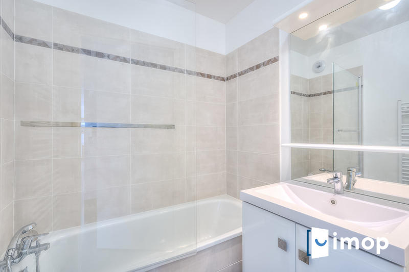 Appartement - 77 m² - 4 pièces