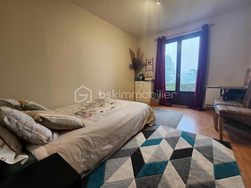 Maison traditionnelle - 260 m² - 7 pièces