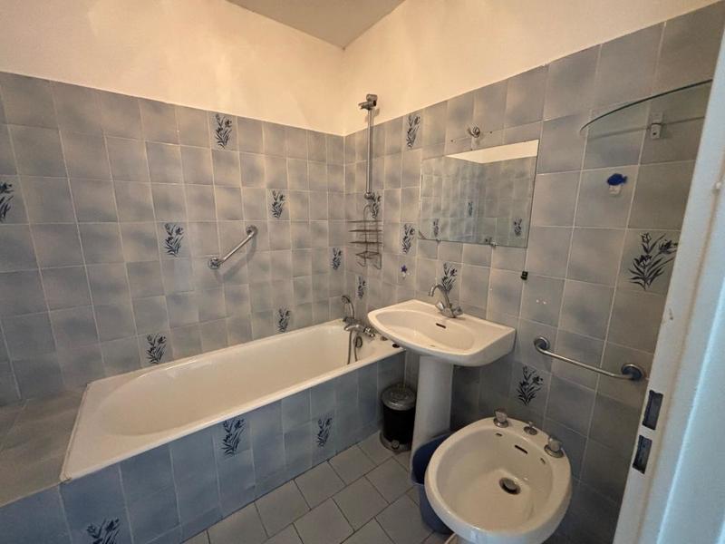 Appartement - 64 m² - 2 pièces