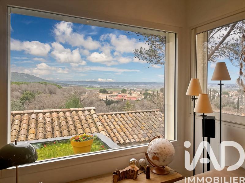 Maison - 181 m² - 8 pièces