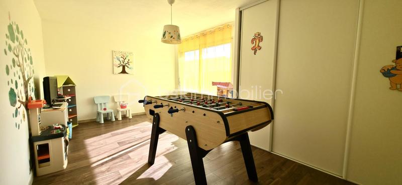 Maison - 192 m² - 9 pièces