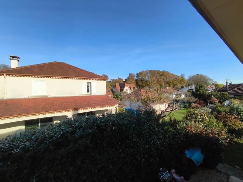 Maison - 187 m² - 7 pièces